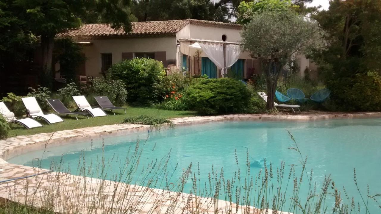 La Bousquatiere Bed & Breakfast Piolenc Exterior foto