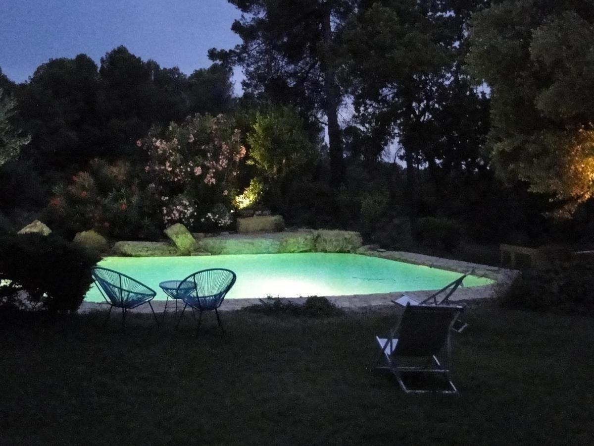 La Bousquatiere Bed & Breakfast Piolenc Exterior foto