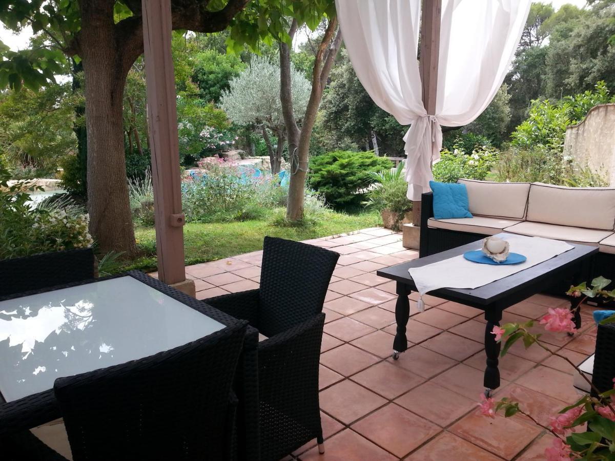 La Bousquatiere Bed & Breakfast Piolenc Exterior foto