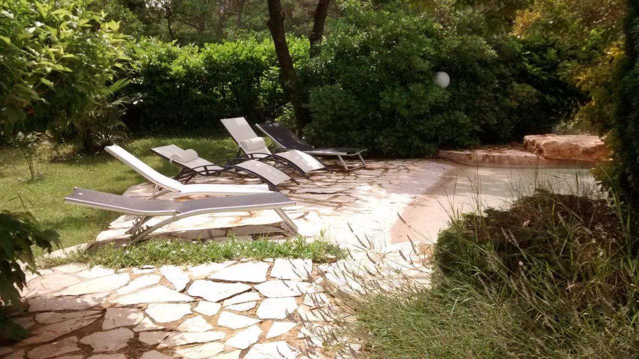 La Bousquatiere Bed & Breakfast Piolenc Exterior foto