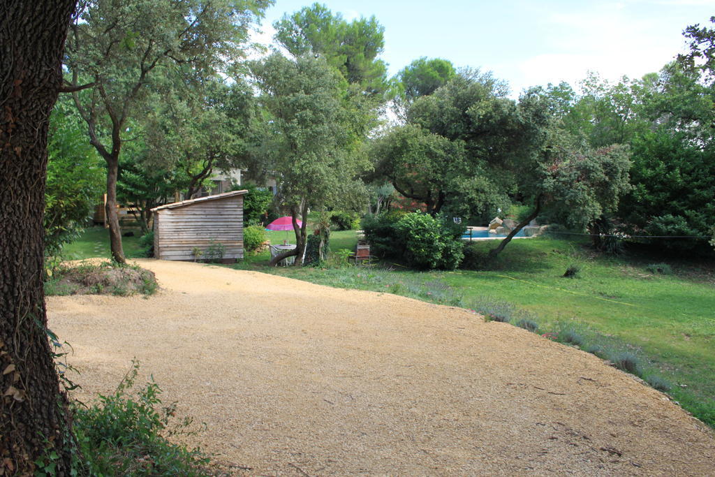 La Bousquatiere Bed & Breakfast Piolenc Exterior foto