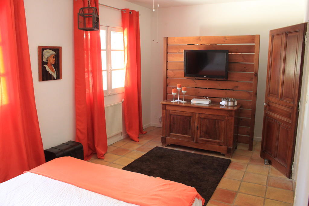La Bousquatiere Bed & Breakfast Piolenc Cameră foto
