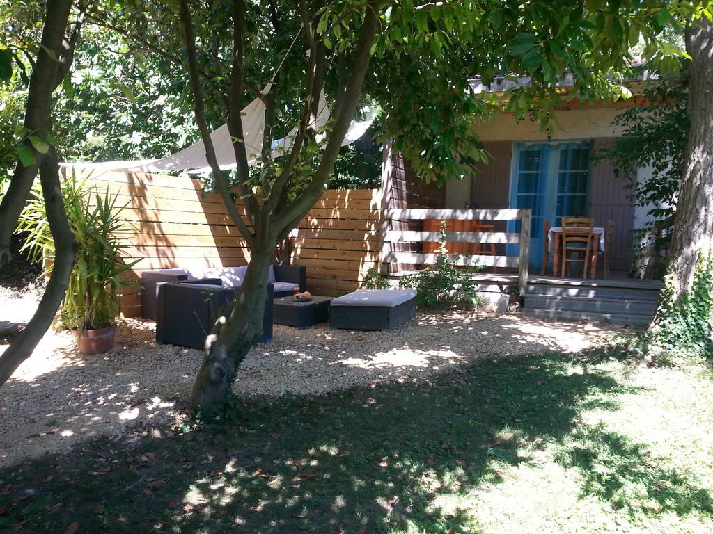 La Bousquatiere Bed & Breakfast Piolenc Exterior foto
